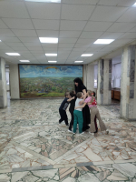 В рамках детского кружка общего развития творчества «Искорки» прошла игровая программа «Обнимашки».