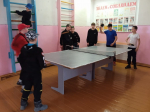 Младшая  группа по н/теннису отправились в велопоход в соседнее село и посетили   МБОУ СОШ с. Топлое,